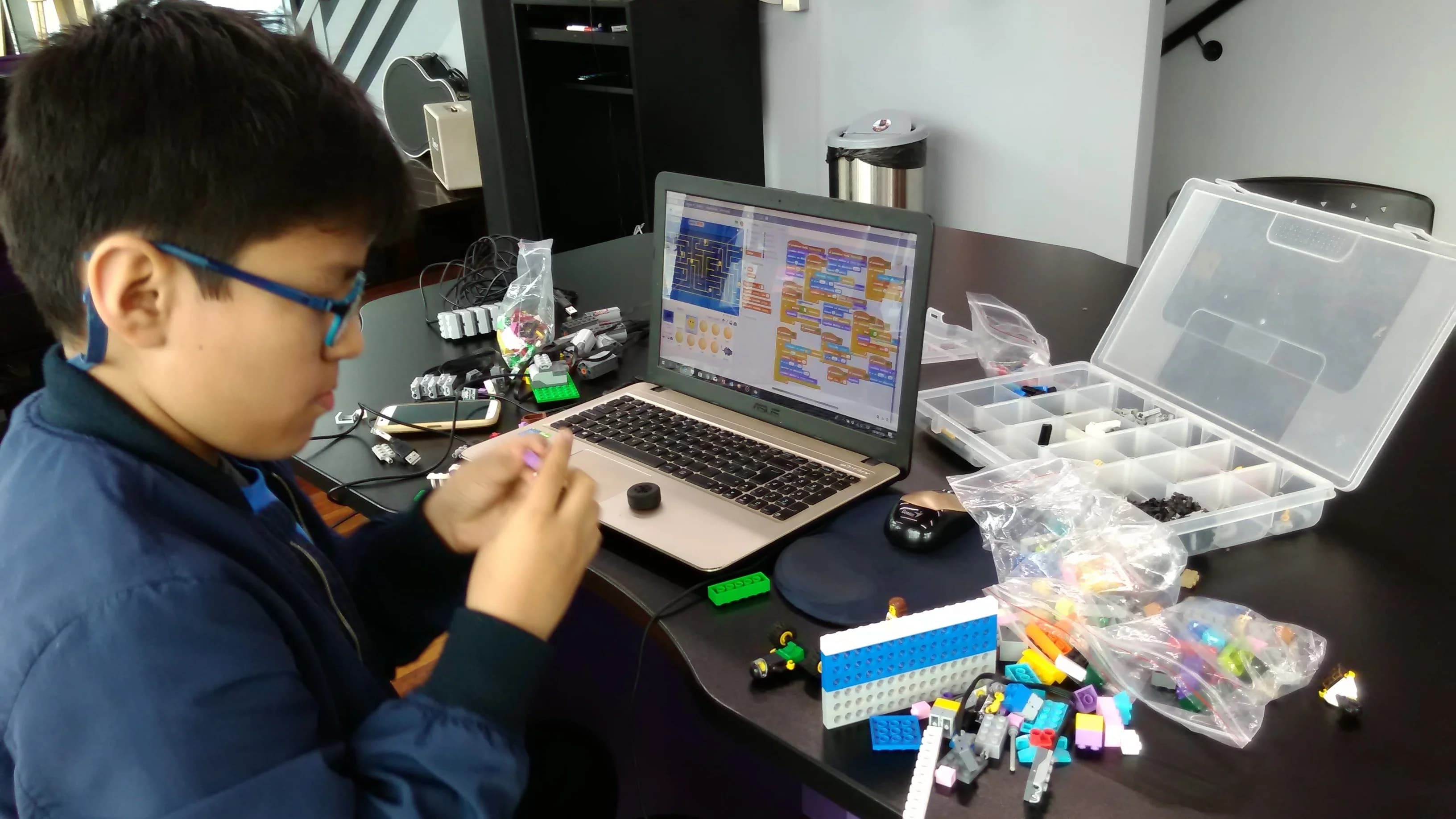 Portada de TALLER de ROBOTICA y PROGRAMACIÓN